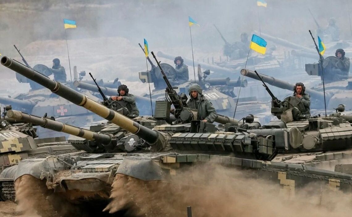 Вирішальний момент у війні може настати у травні, коли в Україну прибуде велика партія західної зброї. Поки що українські сили контратакувати не можуть.