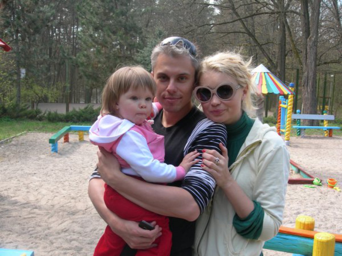 Андрій Доманський та Лідія Таран з дочкою Василиною