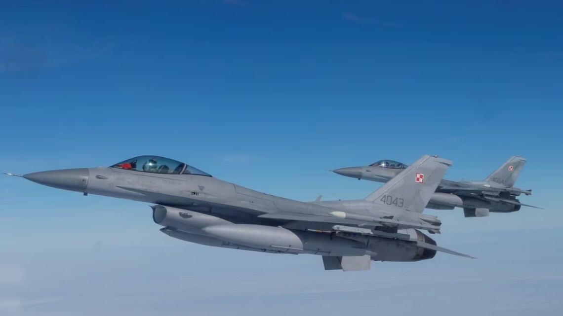 Втрати серед і так обмеженої кількості F-16 та підготовлених пілотів матимуть великий вплив на експлуатацію винищувачів Україною, вважають у ISW.