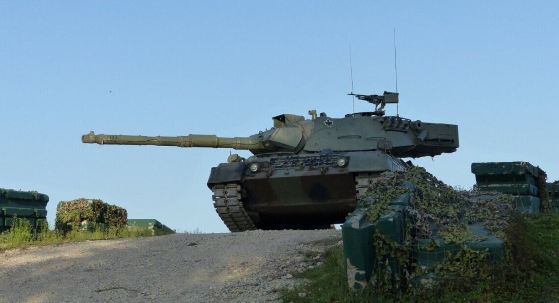 ЗСУ отримають ще 77 бойових танків Leopard 1A5. А Німеччина передасть Україні ще 12 сучасних самохідних гаубиць.