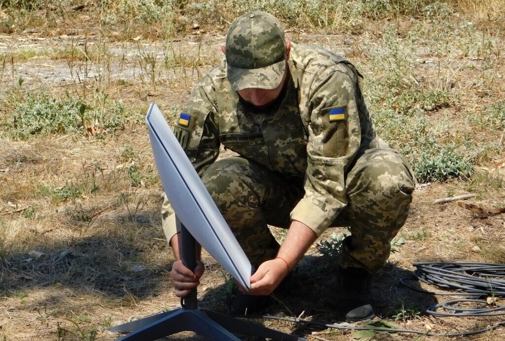 Американські дипломати розглядають можливість відключення України від системи Starlink як один із інструментів тиску на Київ.