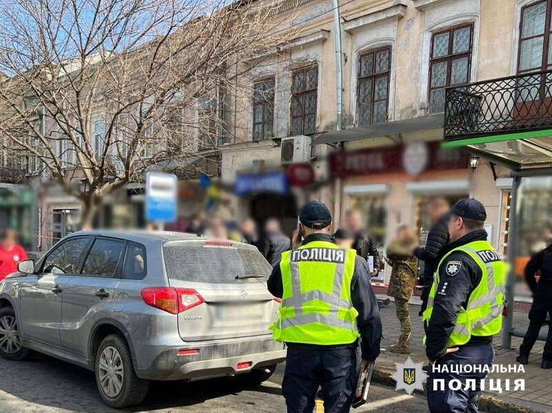 У центрі Одеси сталася стрілянина. За інформацією ЗМІ, вбили місцевого активіста Дем'яна Ганула.