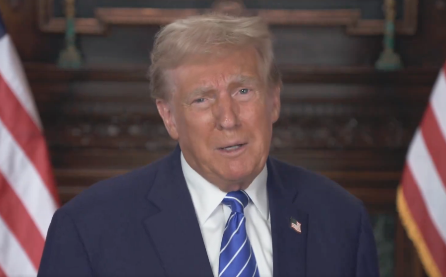 Трамп заявив, що категорично не згоден з ударами України вглиб Росії