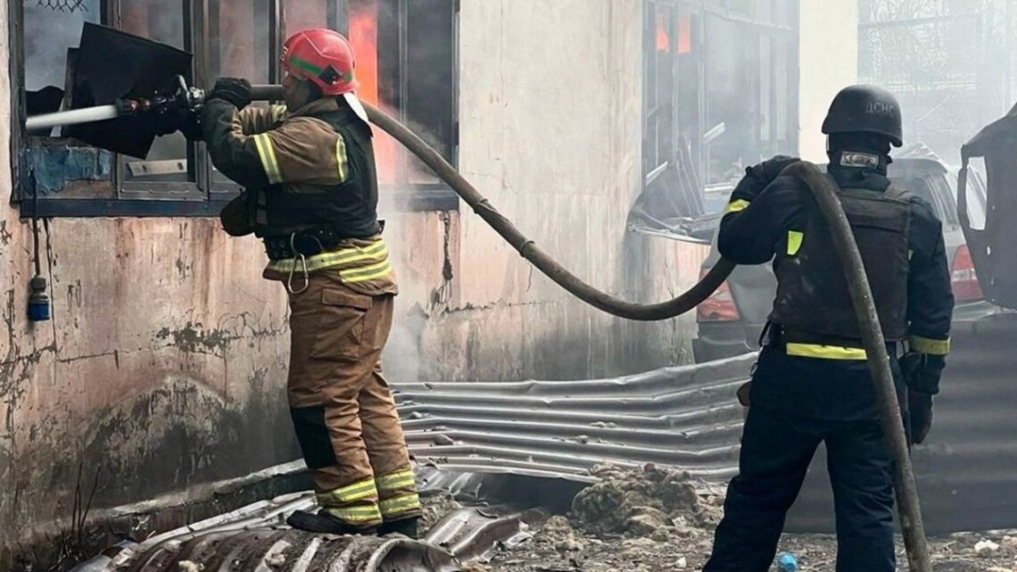Окупаційні війська росії ввечері 4 квітня завдали ракетного удару по Кривому Рогу. Внаслідок обстрілу є загиблі.