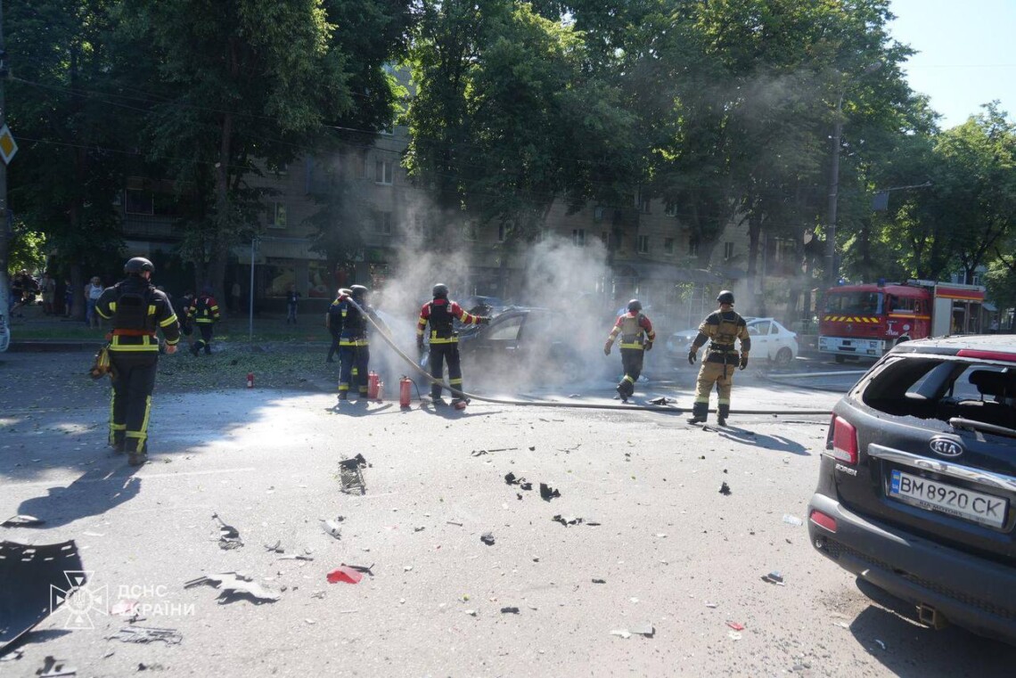 Володимир Зеленський заявив, що росія по-звірячому, абсолютно свідомо вдарила по цивільних у Сумах.