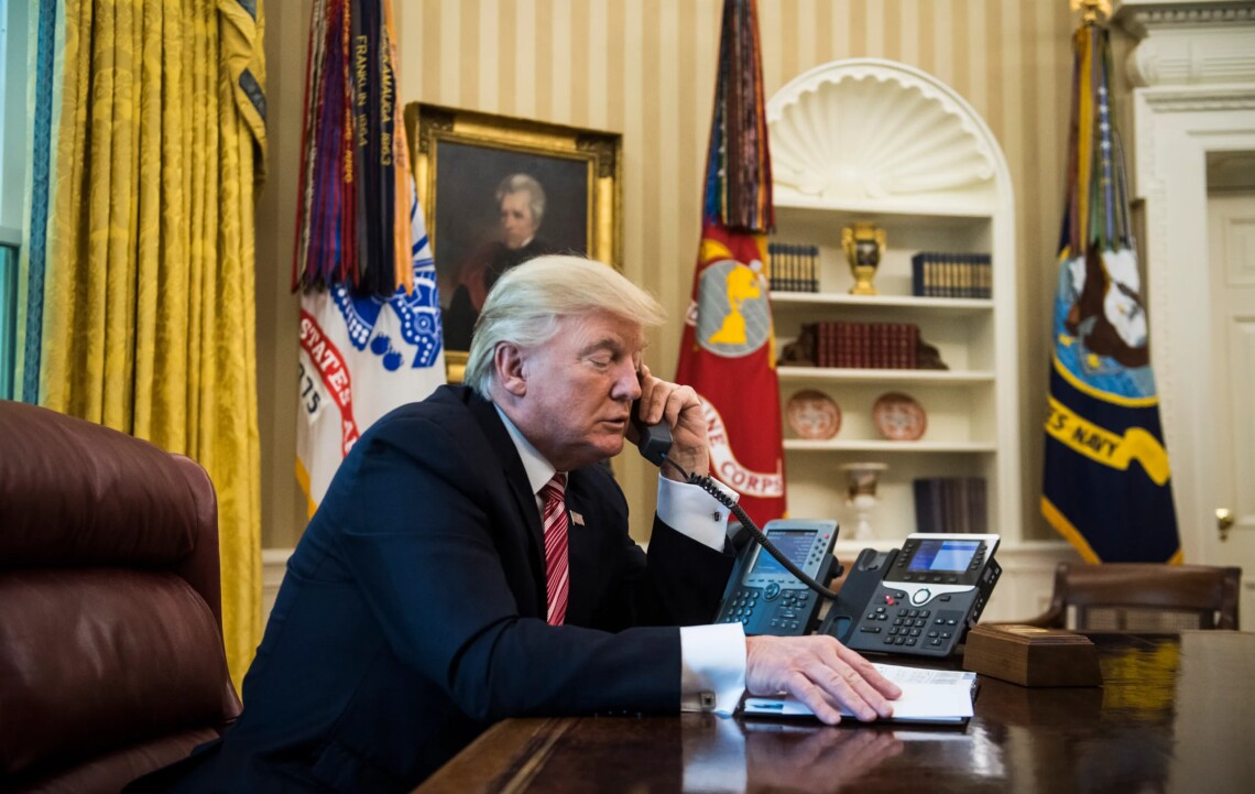 Президент США Дональд Трамп у середу, 4 червня, провів телефонну розмову з російським лідером володимиром путіним.
