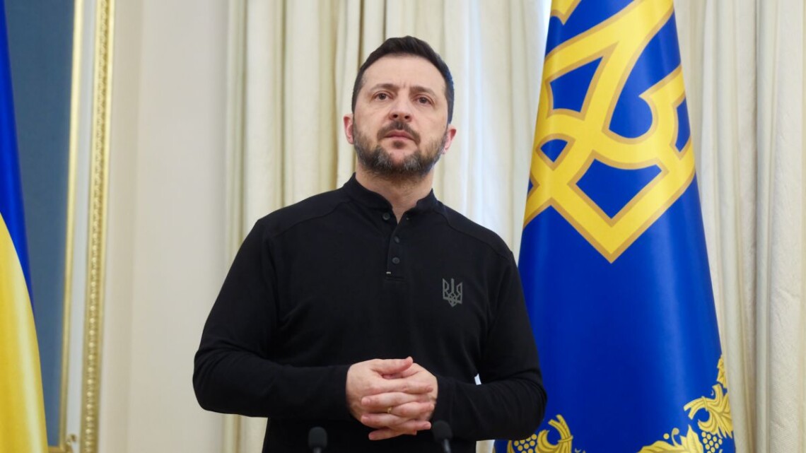 Протипіхотні міни – Зеленський підписав указ про вихід України з Оттавської конвенції Президент Володимир Зеленський підписав указ про вихід України з Оттавської конвенції, що забороняє виробництво та використання протипіхотних мін.