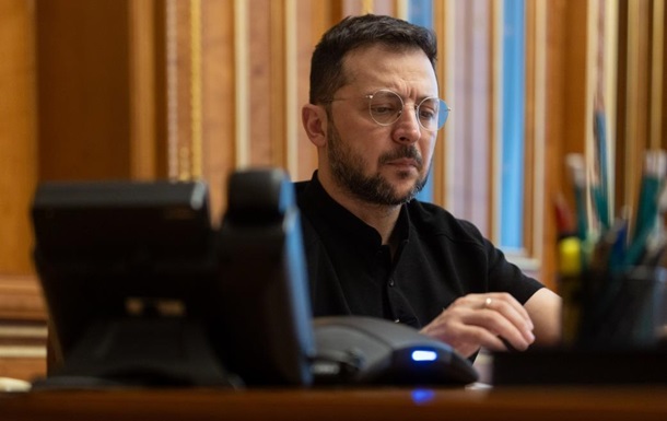 Зеленський ввів санкції проти компаній, які постачають компоненти для "Шахедів"