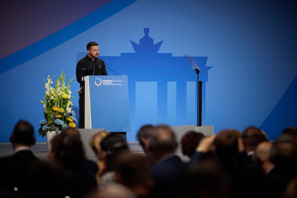 Конференція з питань відновлення України 2025 – У Римі розпочалася Конференція з питань відновлення України У Римі розпочалася четверта Конференція з питань відновлення України, де міжнародні партнери обговорюють ключові напрями післявоєнної відбудови, фінансову підтримку та інтеграцію України до ЄС.